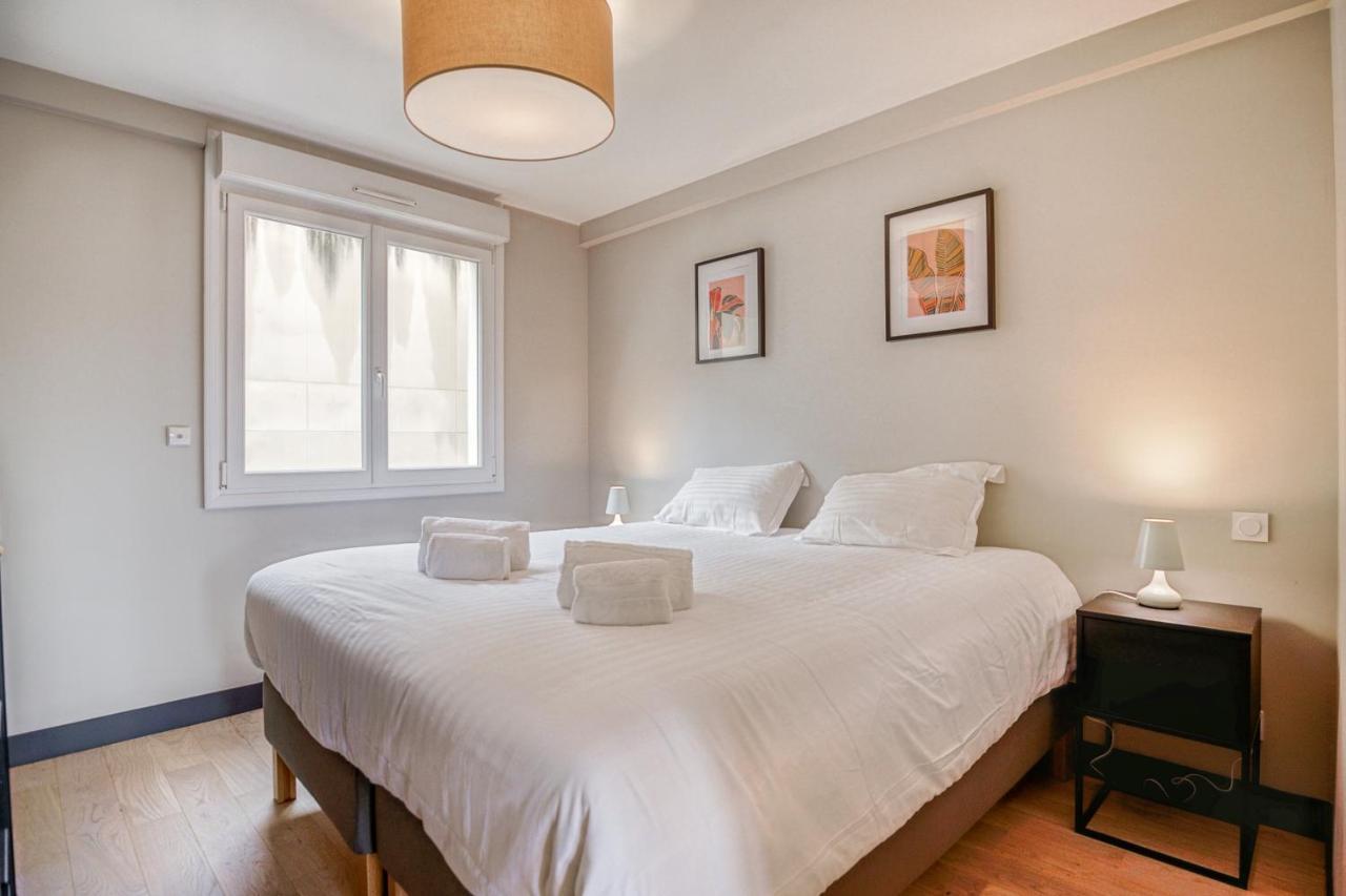 Appartement Le Gambetta - T3 Standing avec Parking, Wifi, Netflix à Laval  Extérieur photo