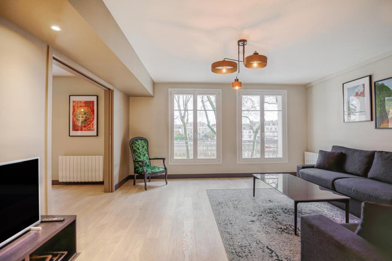 Appartement Le Gambetta - T3 Standing avec Parking, Wifi, Netflix à Laval  Extérieur photo